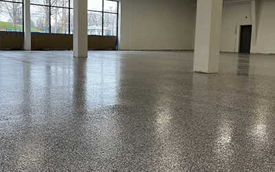 MMA acrylic flooring system for fast-curing industrial applications