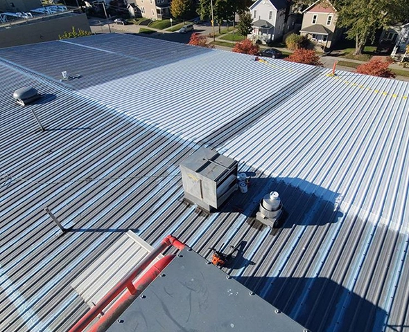 Heat reflective roof coating for thermal insulation and energy efficiency