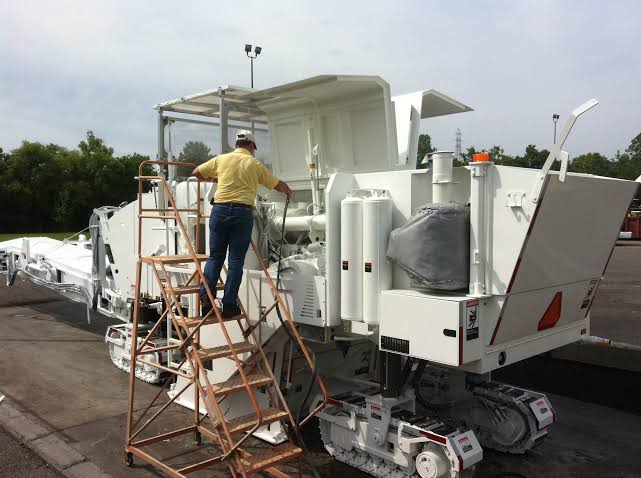 Heavy machinery equipment anti-corrosion spray paint and protective OEM coating