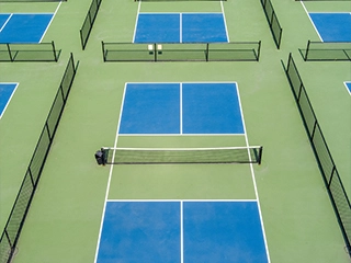 MMA heavy-traffic industrial flooring system with rapid curing, abrasion resistance, and chemical resistance for manufacturing facilities