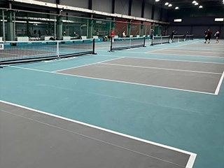 MMA UV-resistant flooring system with rapid curing and color-stable performance for commercial and transportation facilities